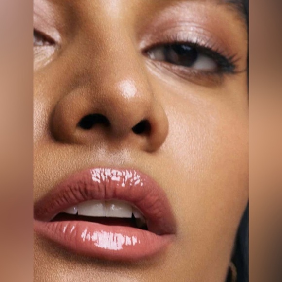 U Beauty FAWN Plasma Lip Compound - Picture 3 of 5